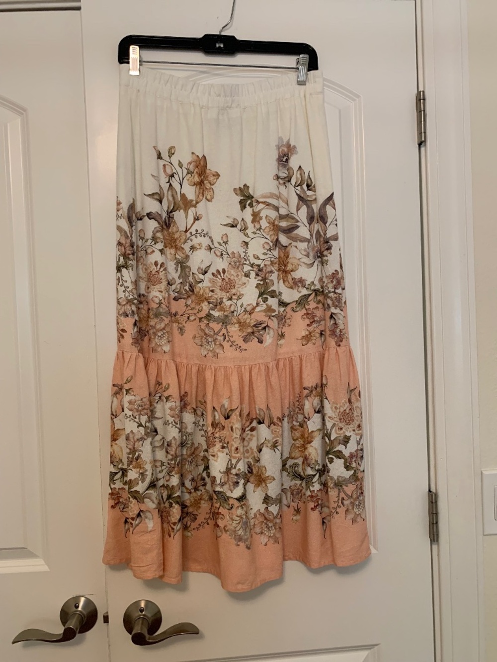 Gorgeous cream and peach floral skirt